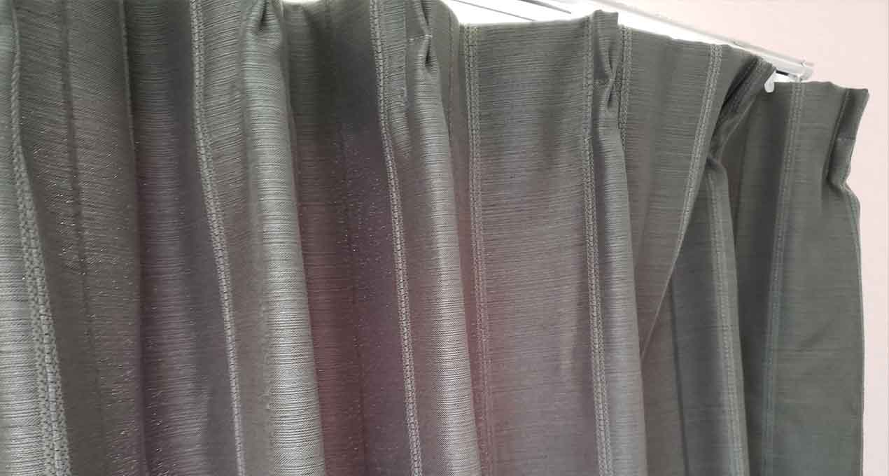 カーテン　クリーニング　手入れ